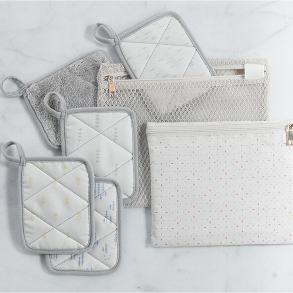 Norwex Dual-Sided Makeup Removers Set of 5 plus mesh laundry bag & carrying bag - Picture 4 of 4